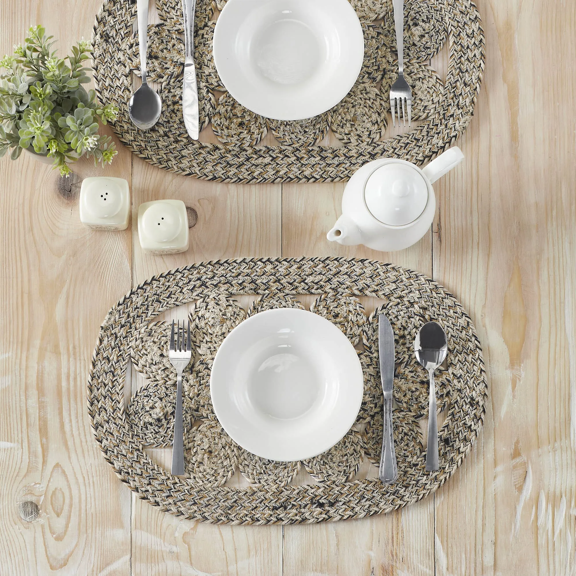 Celeste Blended Pebble Indoor/Outdoor Braided Oval Placemat 13x19"