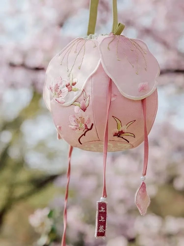 Exclusive Design Chinese Style Pink Lotus Leaf Embroidered Handbag with Peach Blossom