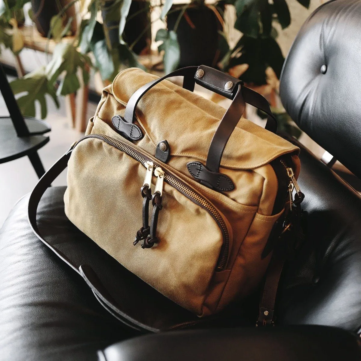 Filson Rugged Twill Padded Computer Bag Tan