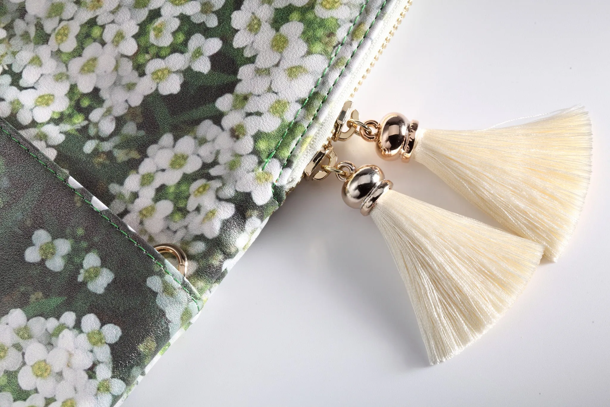 White Lobularia & Green Leaves Print Clutch